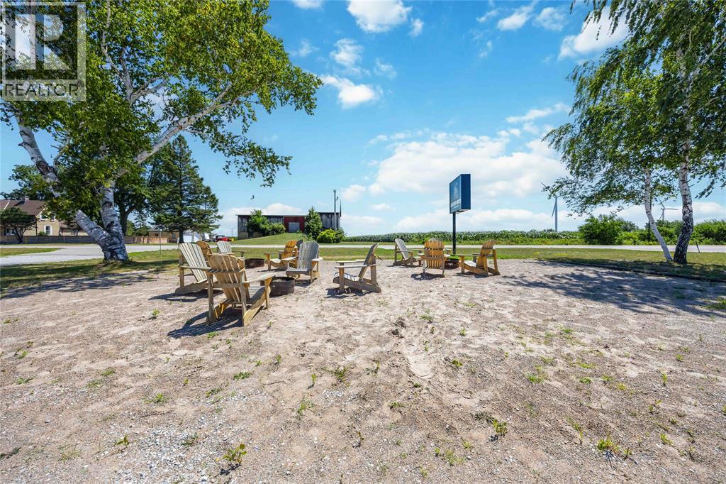 7424 Lakeshore Road, Lambton Shores, Ontario  N0N 1J3 - Photo 12 - 26019442
