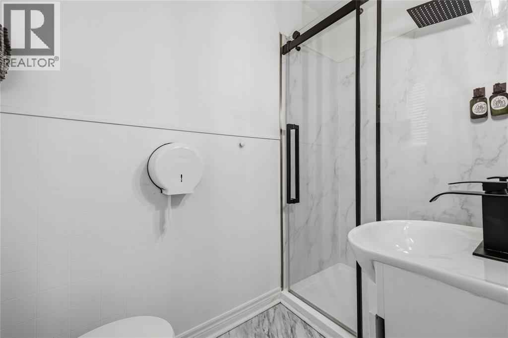 7424 Lakeshore Road, Lambton Shores, Ontario  N0N 1J3 - Photo 28 - 26019442