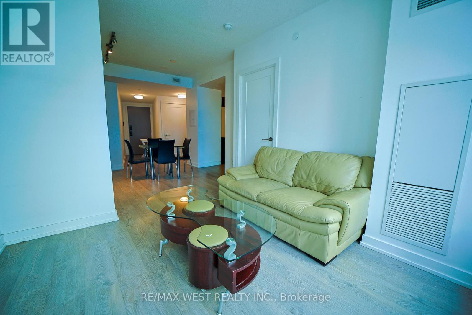 1101 - 10 York Street, Toronto, Ontario  M5J 0E1 - Photo 6 - C13660354