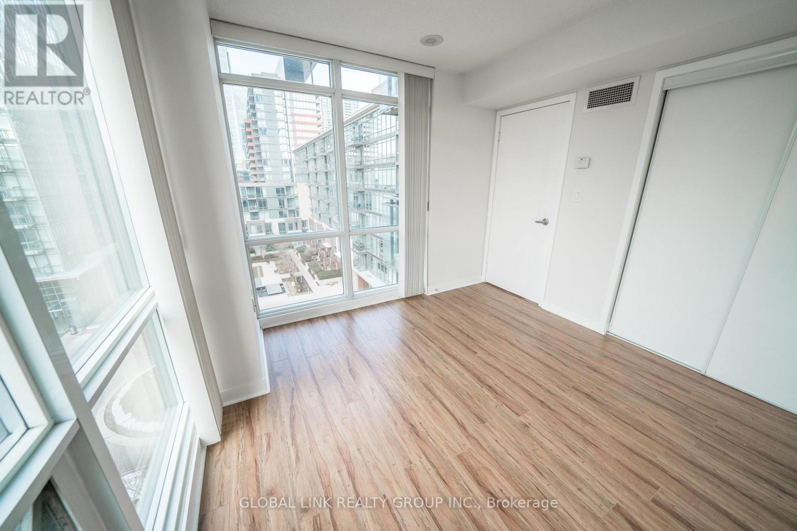 703 - 11 Brunel Court, Toronto, Ontario  M5V 3Y3 - Photo 12 - C13660360
