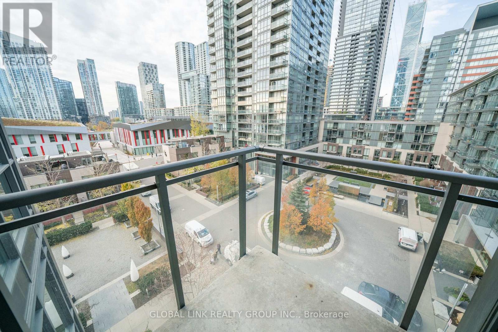 703 - 11 Brunel Court, Toronto, Ontario  M5V 3Y3 - Photo 13 - C13660360