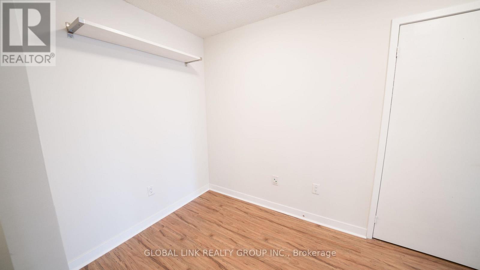 703 - 11 Brunel Court, Toronto, Ontario  M5V 3Y3 - Photo 3 - C13660360