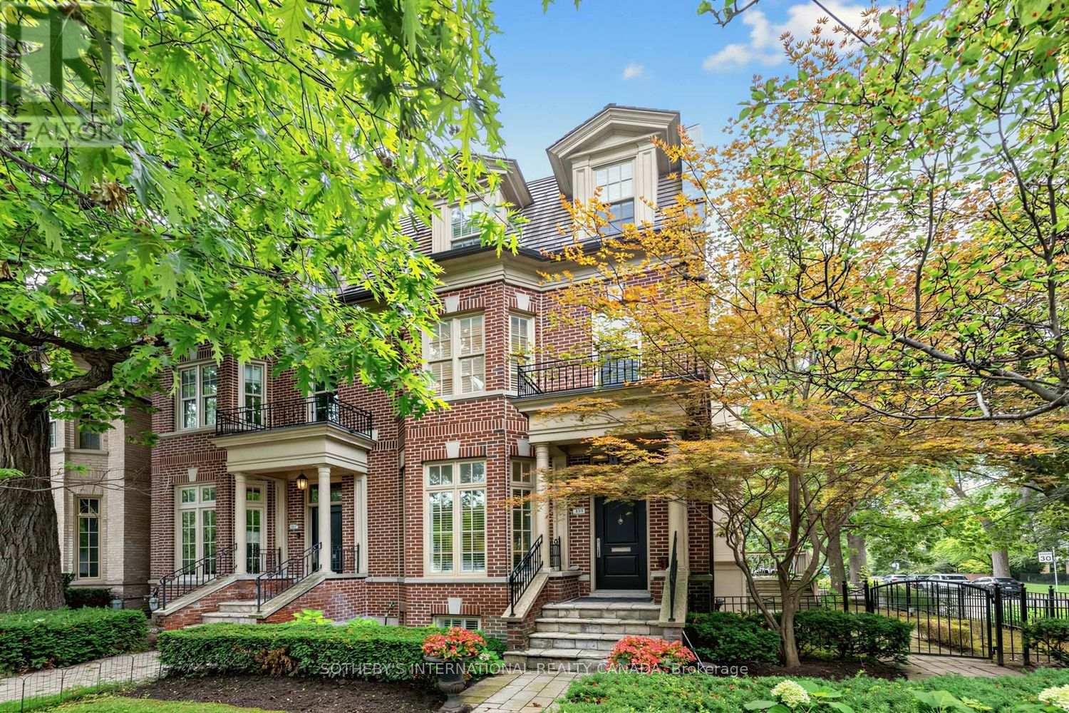 <div class="slider-price">$2,395,000</div><p>109 Lonsdale Road, Toronto, Ontario</p>