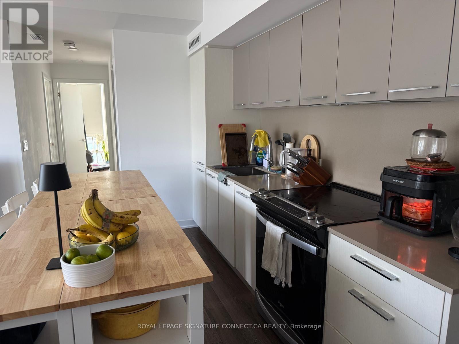 710 - 45 Baseball Place, Toronto (South Riverdale), Ontario  M4M 0H1 - Photo 2 - E13660348