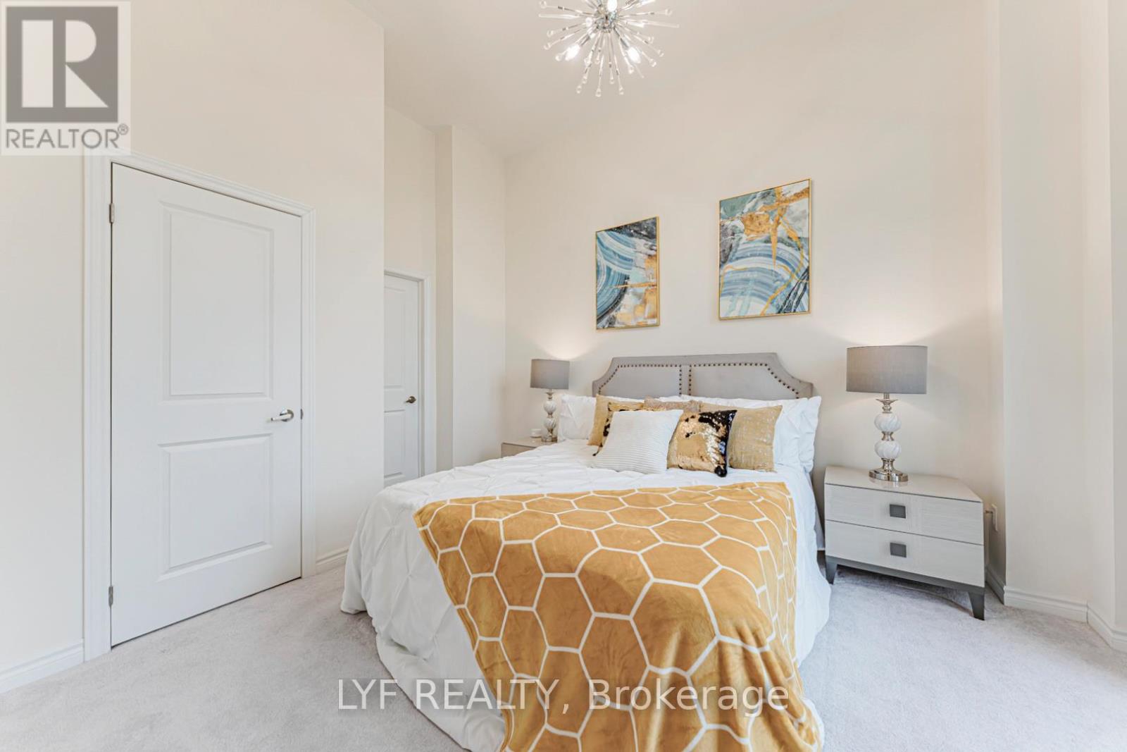 20 Lord Melborne Street, Markham, Ontario  L6C 0Z5 - Photo 6 - N13660366
