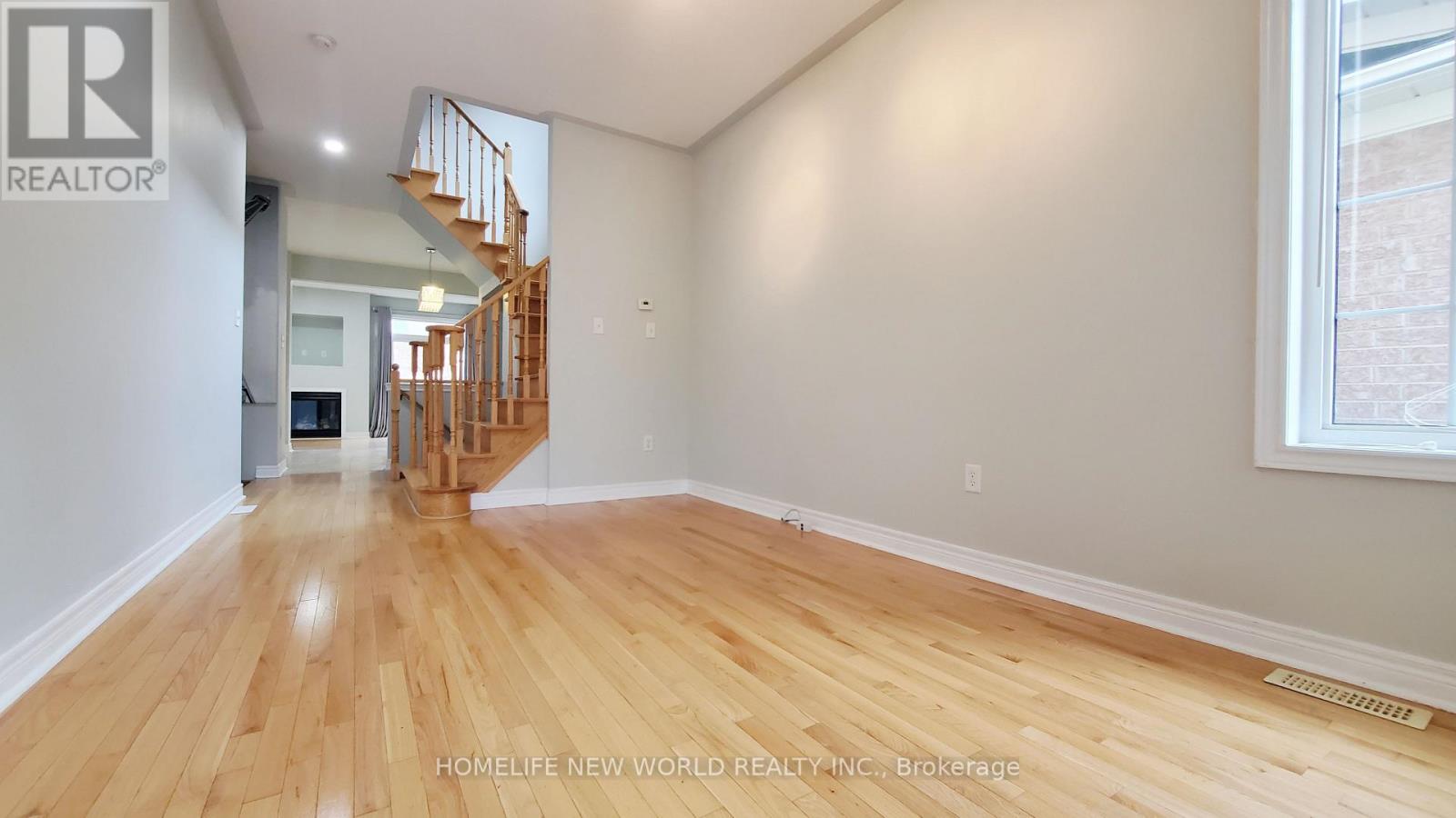 52 Mantle Avenue, Whitchurch-Stouffville, Ontario  L4A 0M5 - Photo 2 - N13660378