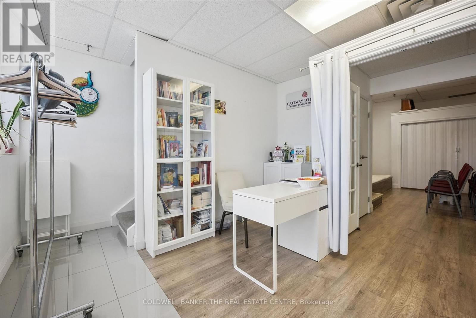 57 - 5100 South Service Road, Burlington, Ontario  L7L 6A5 - Photo 2 - W13660364