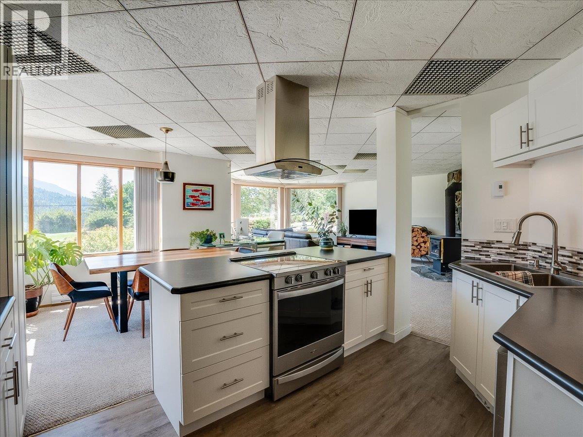 5725 Taghum Frontage Road, Taghum, British Columbia  V1L 6X9 - Photo 44 - 10396898