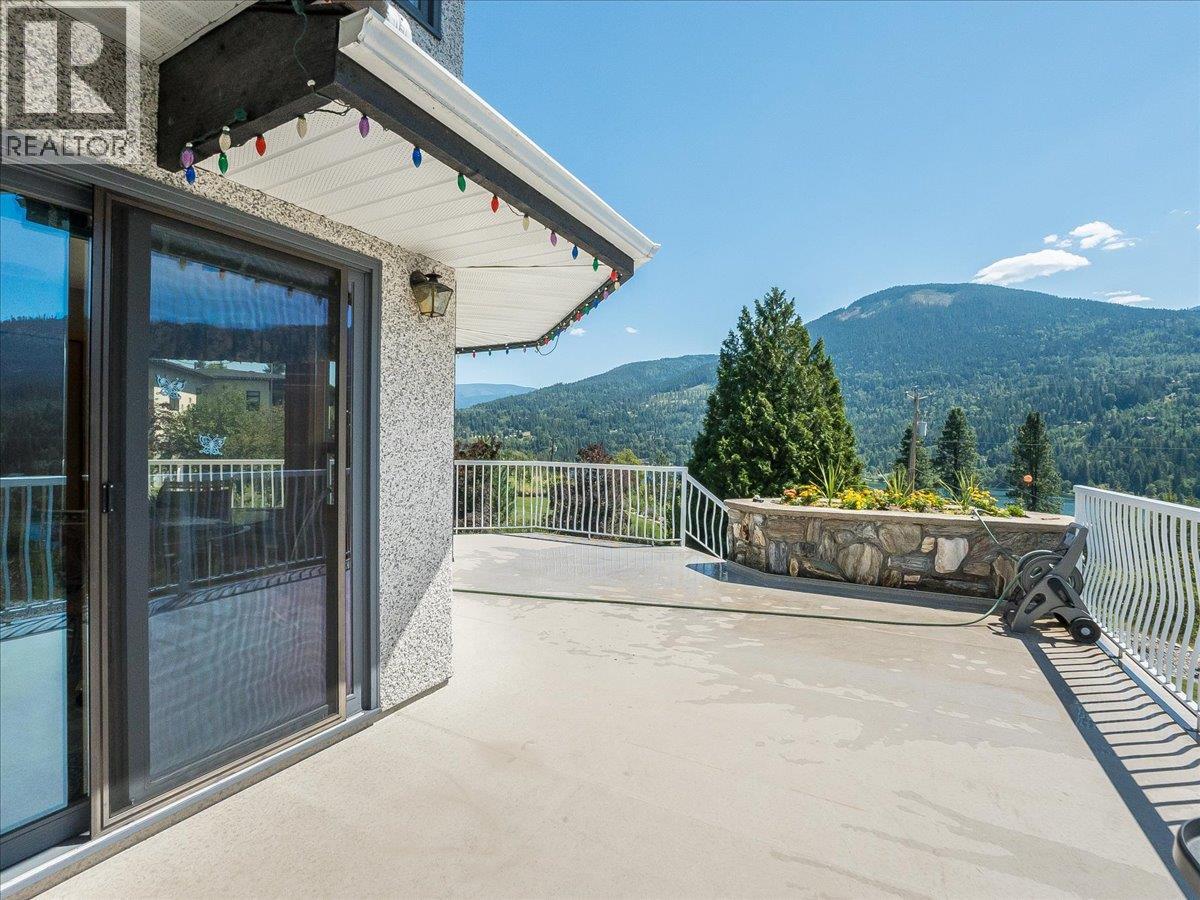 5725 Taghum Frontage Road, Taghum, British Columbia  V1L 6X9 - Photo 19 - 10396898
