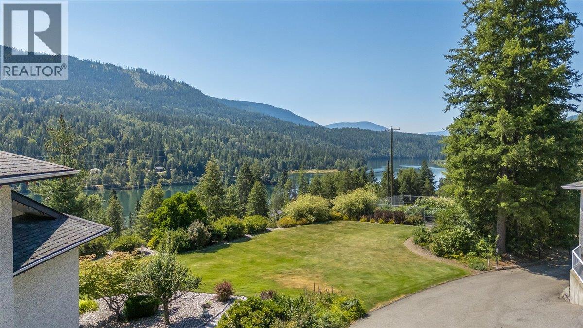 5725 Taghum Frontage Road, Taghum, British Columbia  V1L 6X9 - Photo 5 - 10396898