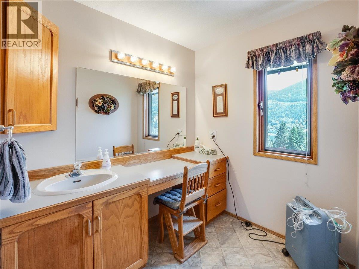 5725 Taghum Frontage Road, Taghum, British Columbia  V1L 6X9 - Photo 32 - 10396898