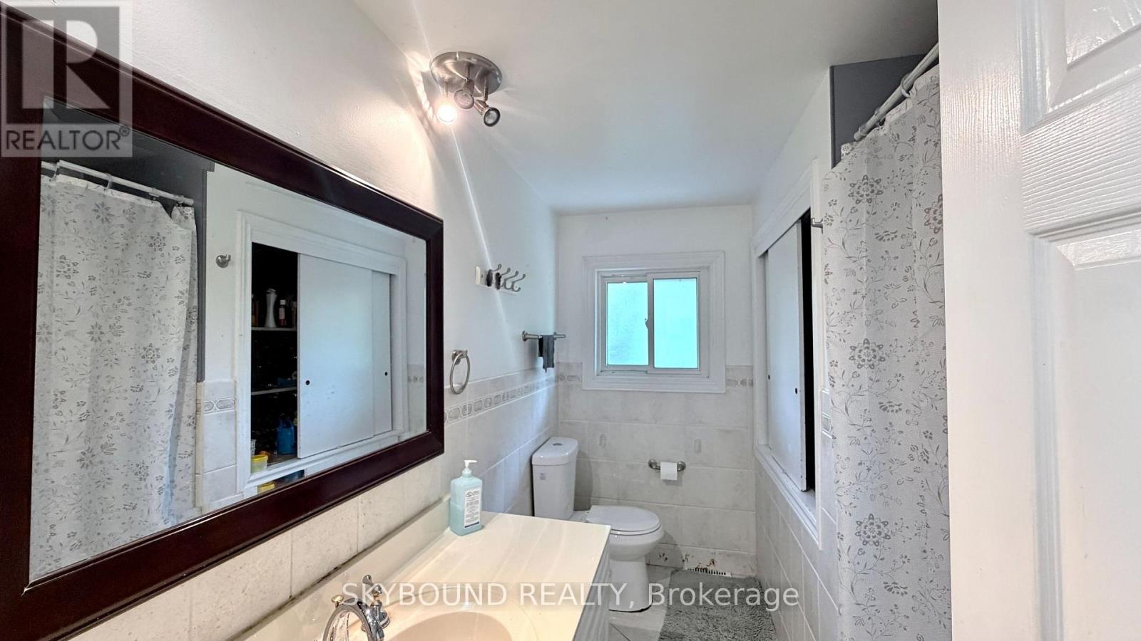 4470 Pinedale Drive, Niagara Falls, Ontario  L2E 6M5 - Photo 21 - X13535184