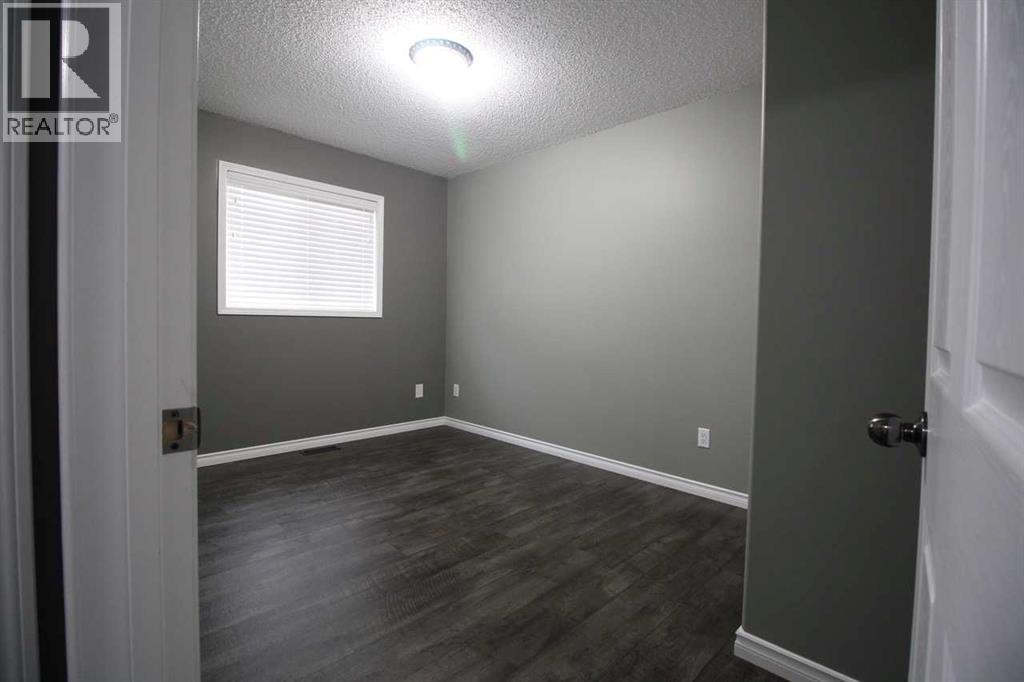 80 Deerglen, High Level, Alberta  T0H 1Z0 - Photo 12 - A2321756