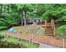 237 BOVA ROAD, Tay Valley, Ontario