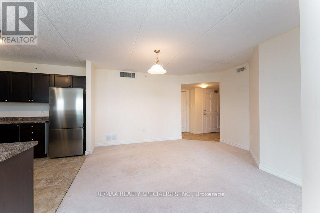 313 - 1340 Main Street E, Milton, Ontario  L9T 7S6 - Photo 8 - W13609428