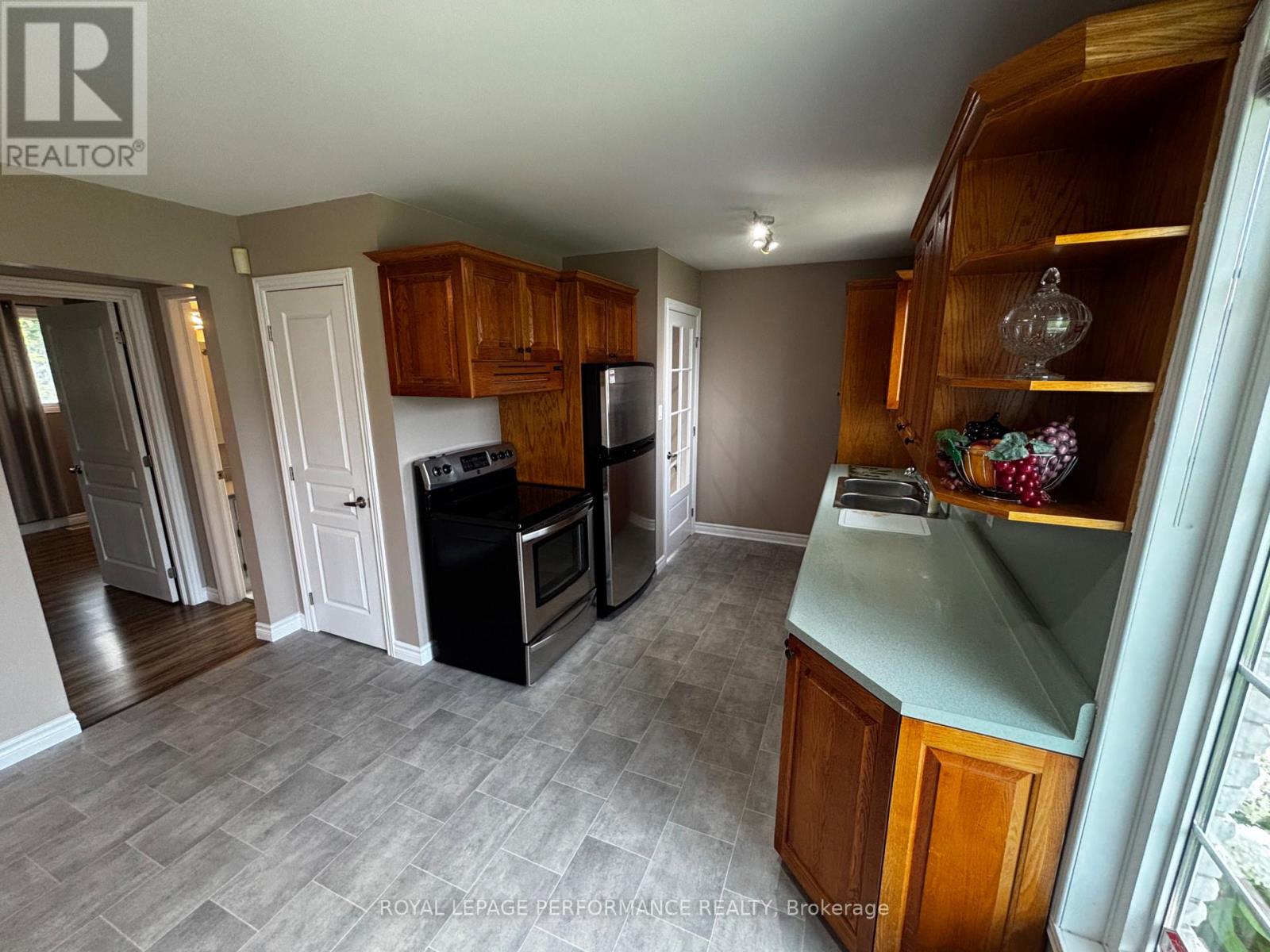 3013 Johnston Avenue, Cornwall, Ontario  K6K 1G8 - Photo 7 - X13660394