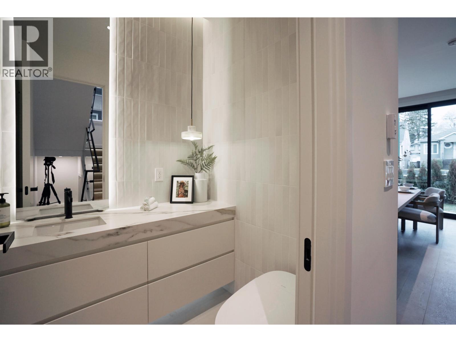 1 4634 W 15th Avenue, Vancouver, British Columbia  V6R 3B6 - Photo 3 - R3148234