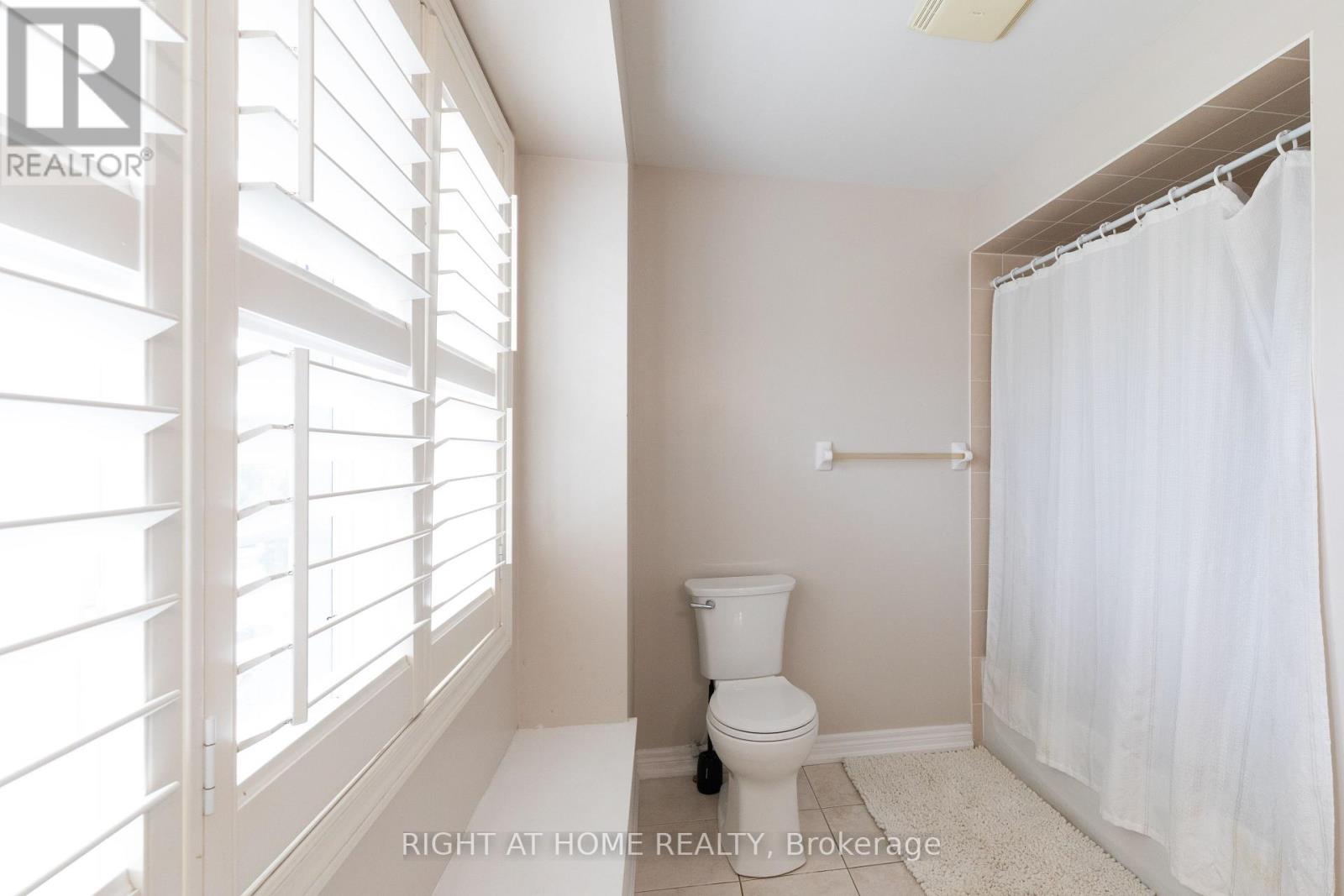 182 Maurier Boulevard, Vaughan, Ontario L6A 0V2 - Photo 18 - N13660396