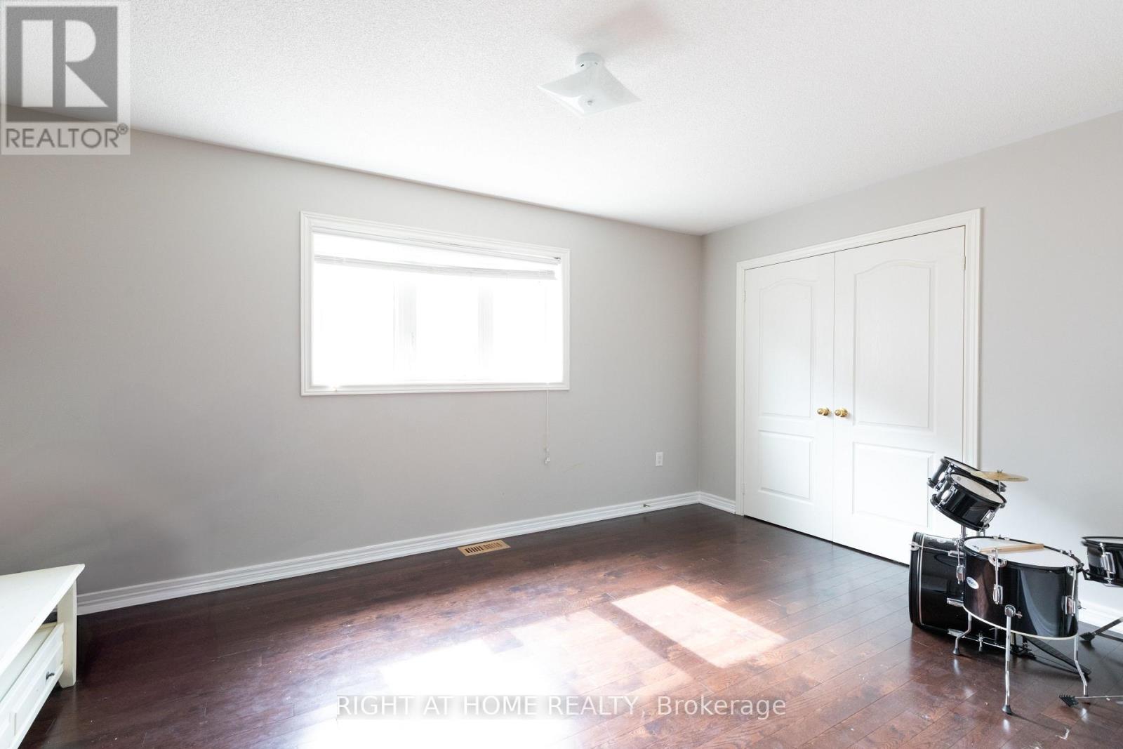 182 Maurier Boulevard, Vaughan, Ontario L6A 0V2 - Photo 21 - N13660396