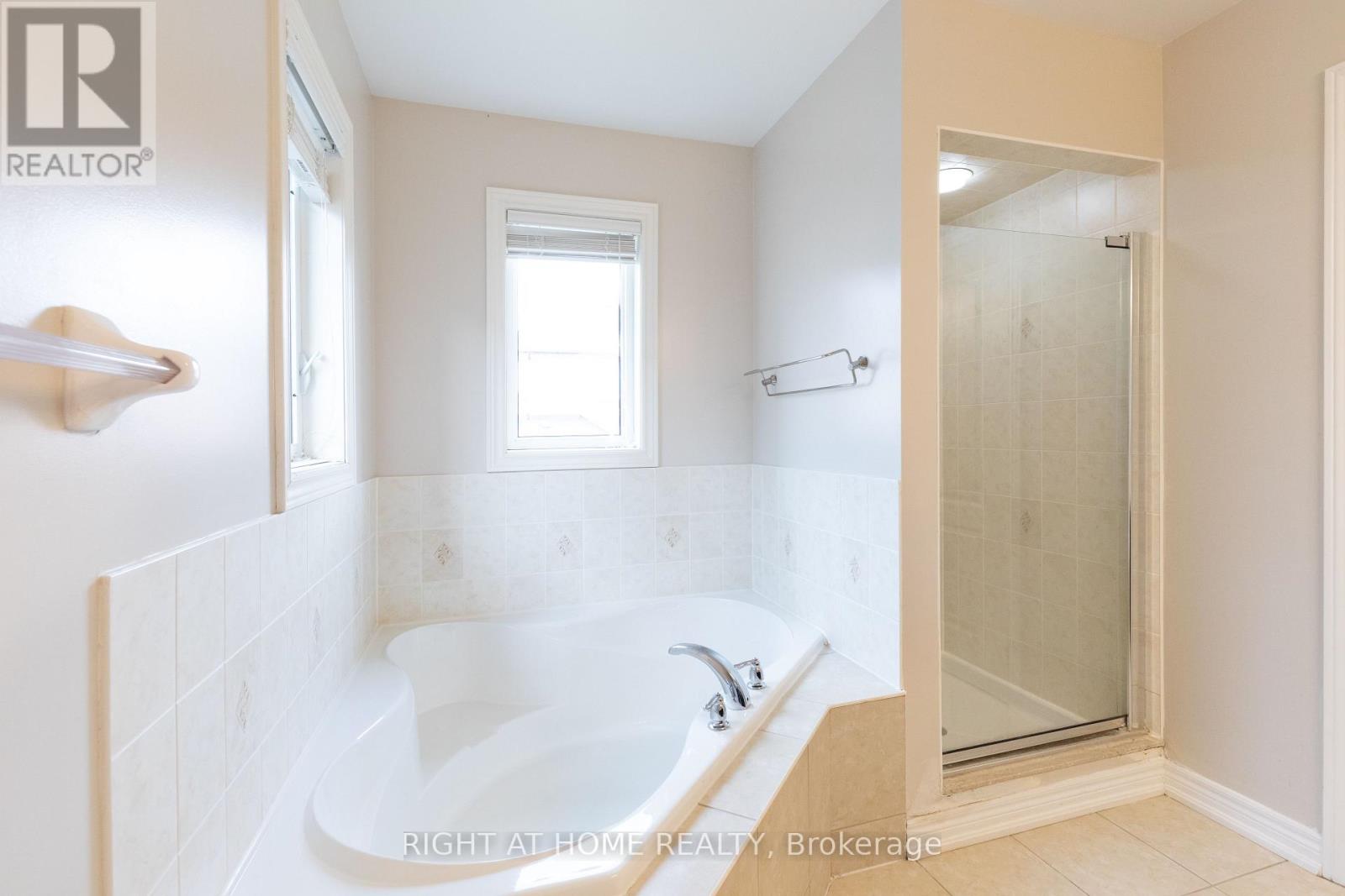 182 Maurier Boulevard, Vaughan, Ontario L6A 0V2 - Photo 29 - N13660396