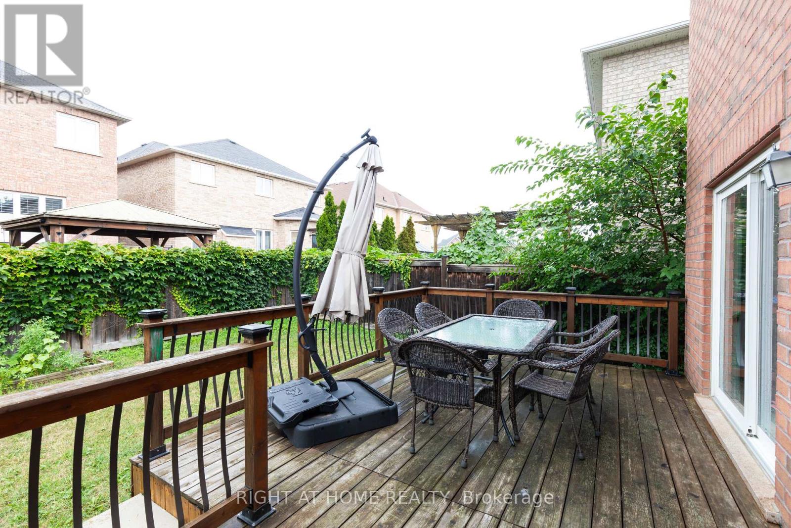 182 Maurier Boulevard, Vaughan, Ontario L6A 0V2 - Photo 34 - N13660396