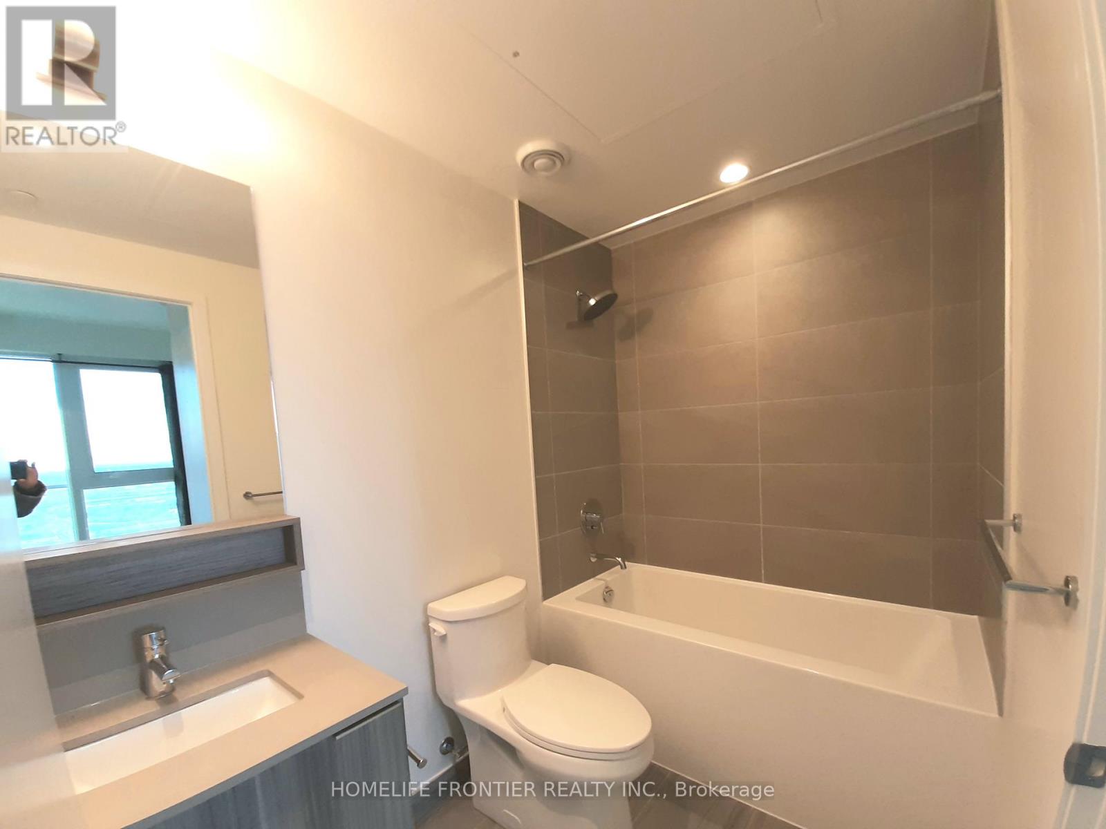 5906 - 898 Portage Parkway, Vaughan, Ontario L4K 0J6 - Photo 11 - N13660404