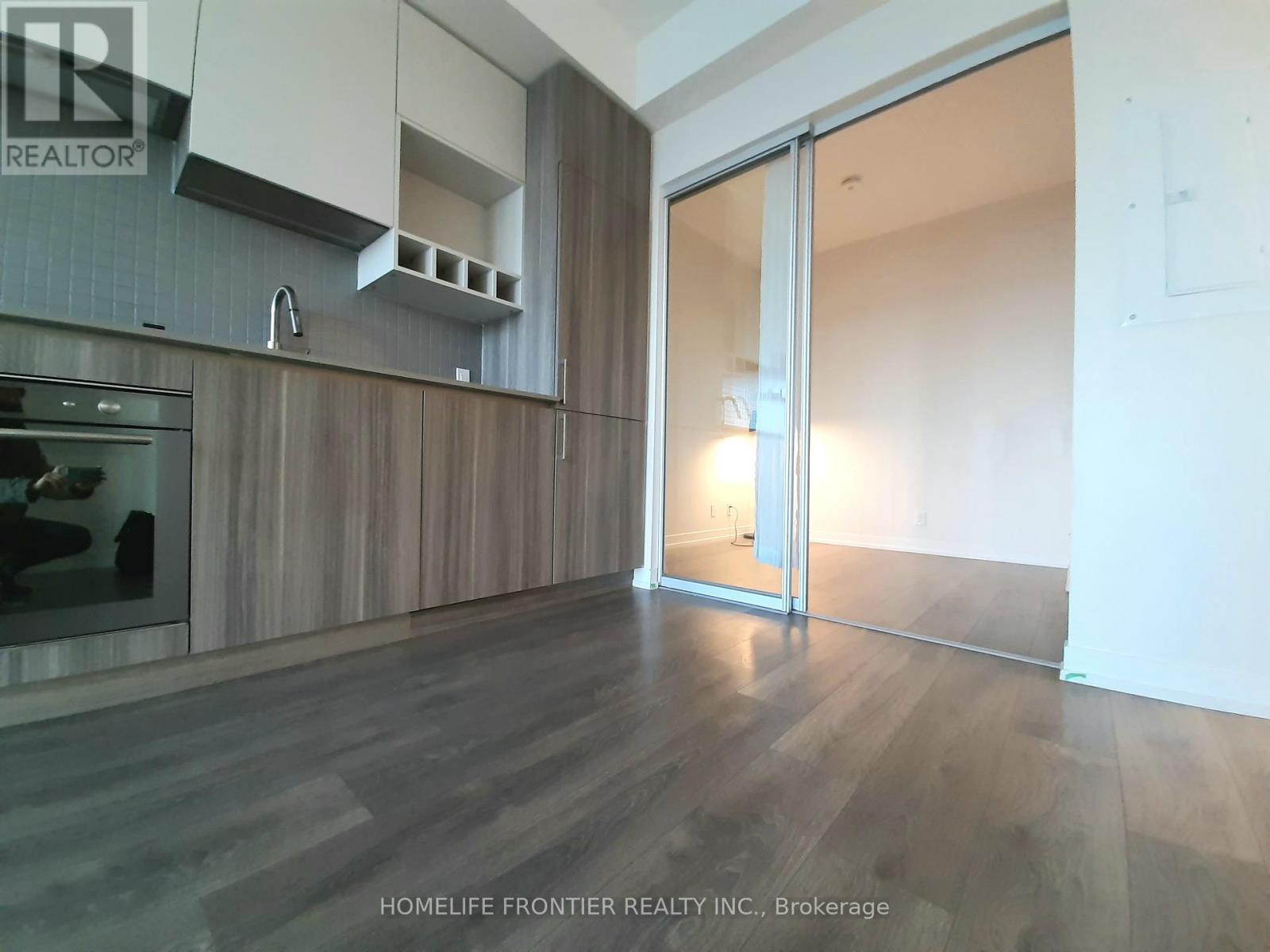 5906 - 898 Portage Parkway, Vaughan, Ontario L4K 0J6 - Photo 8 - N13660404
