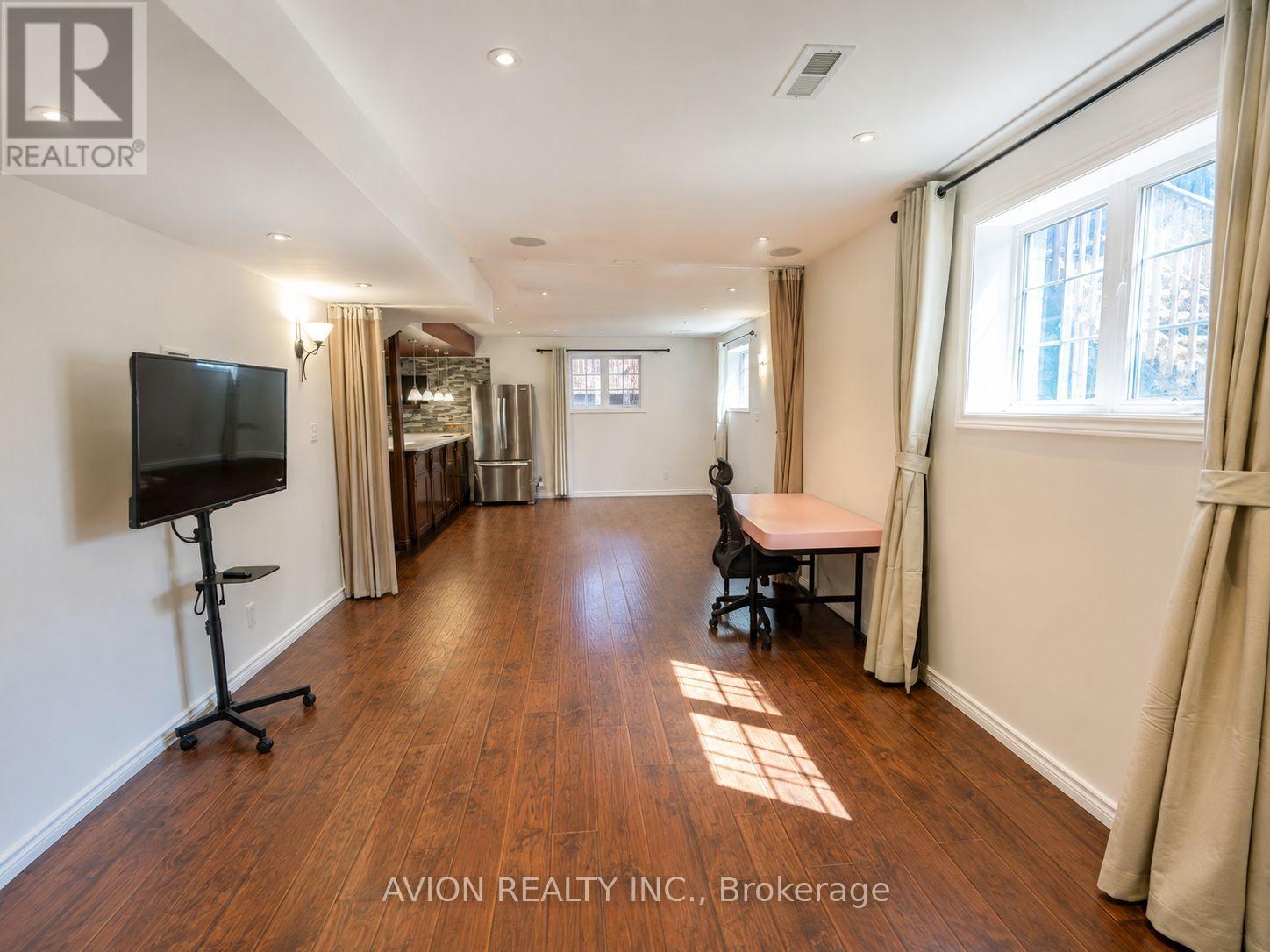 Basement - 26 Wendelyn Drive, Richmond Hill, Ontario L4E 0P8 - Photo 3 - N13660406