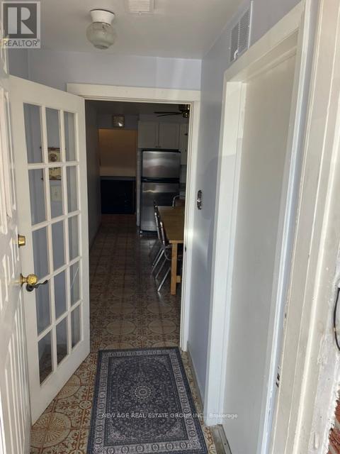 112 Anthia Drive W, Toronto, Ontario  M9L 1K8 - Photo 14 - W13660390