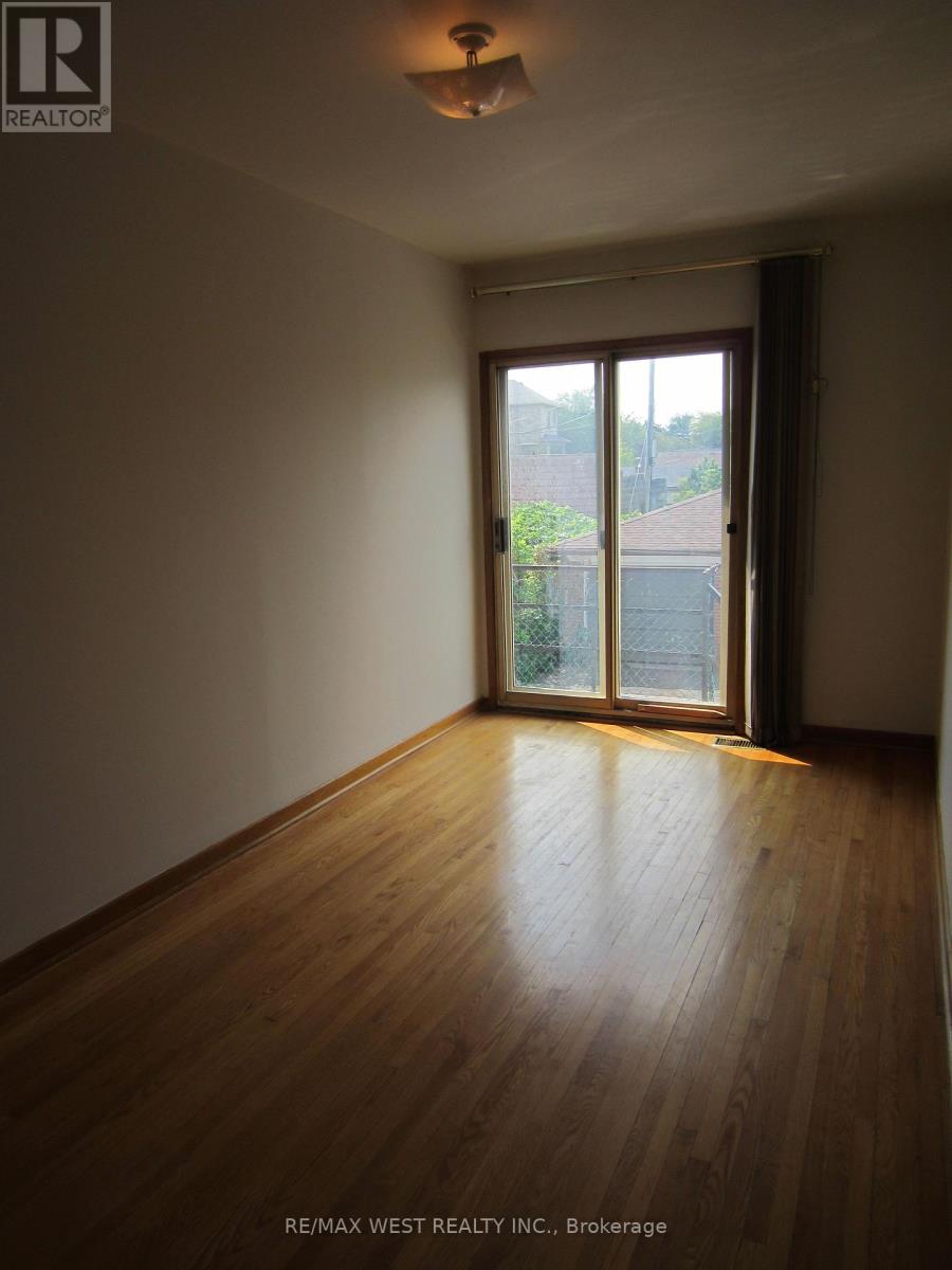 2444 Dufferin Street, Toronto, Ontario M6E 3T1 - Photo 11 - W13040590