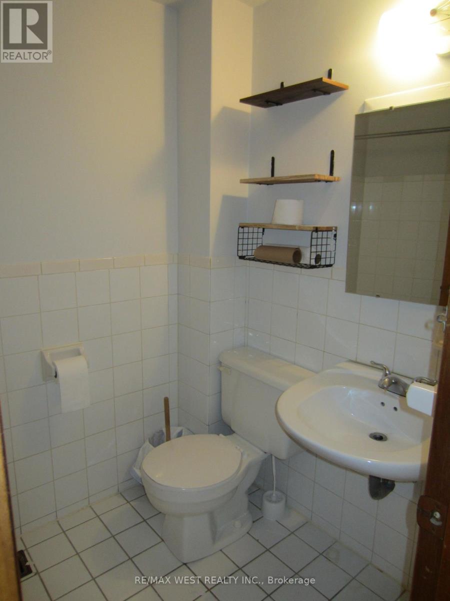 2444 Dufferin Street, Toronto, Ontario M6E 3T1 - Photo 14 - W13040590