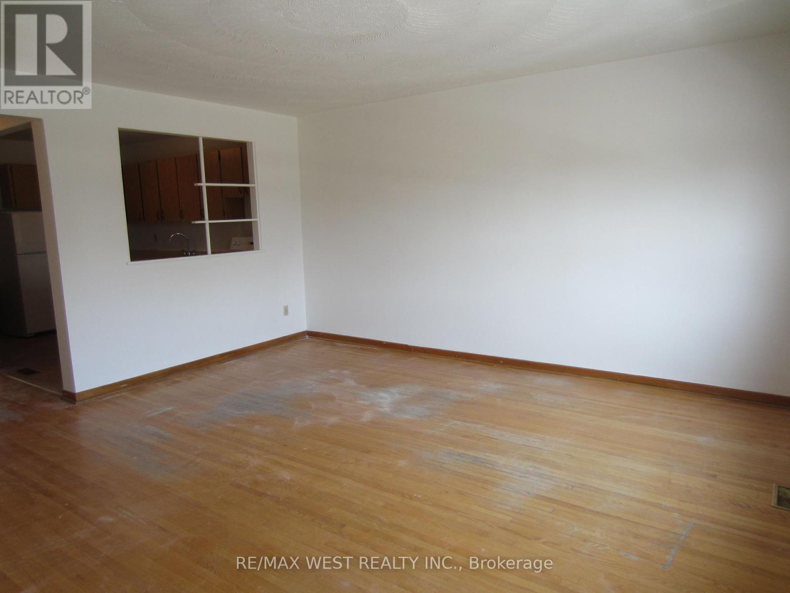 2444 Dufferin Street, Toronto, Ontario M6E 3T1 - Photo 7 - W13040590