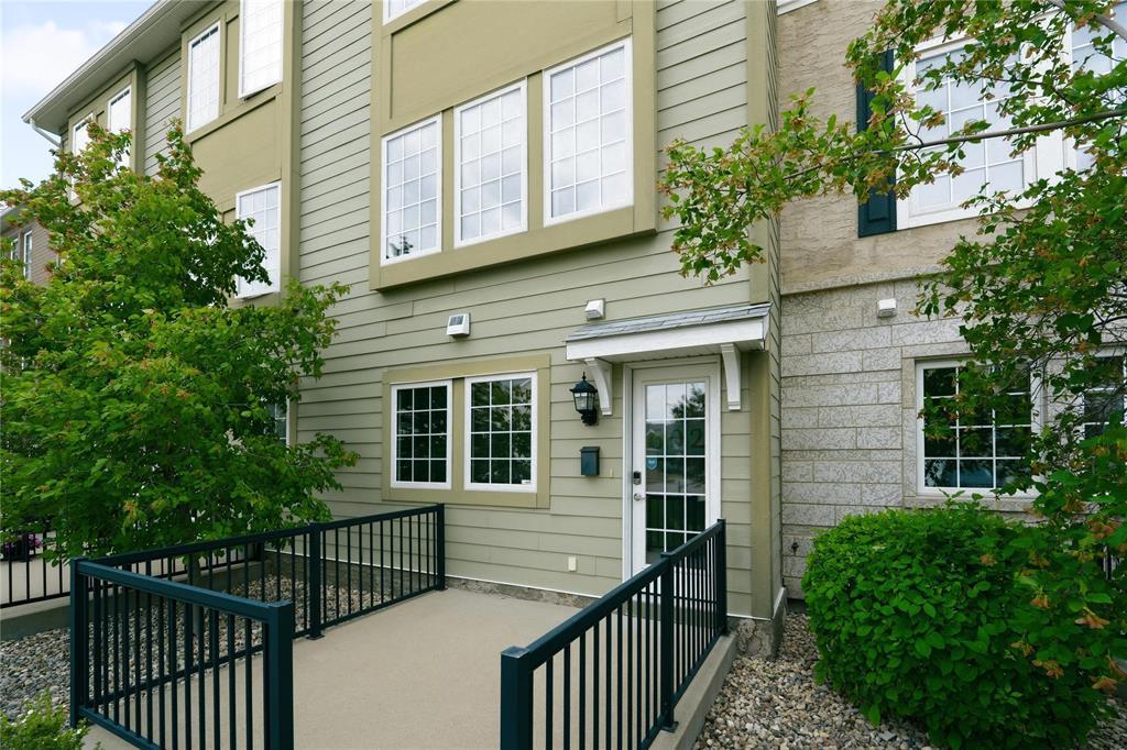 602 15 Bridgeland Drive, Winnipeg, Manitoba  R3Y 0E7 - Photo 1 - 202619752