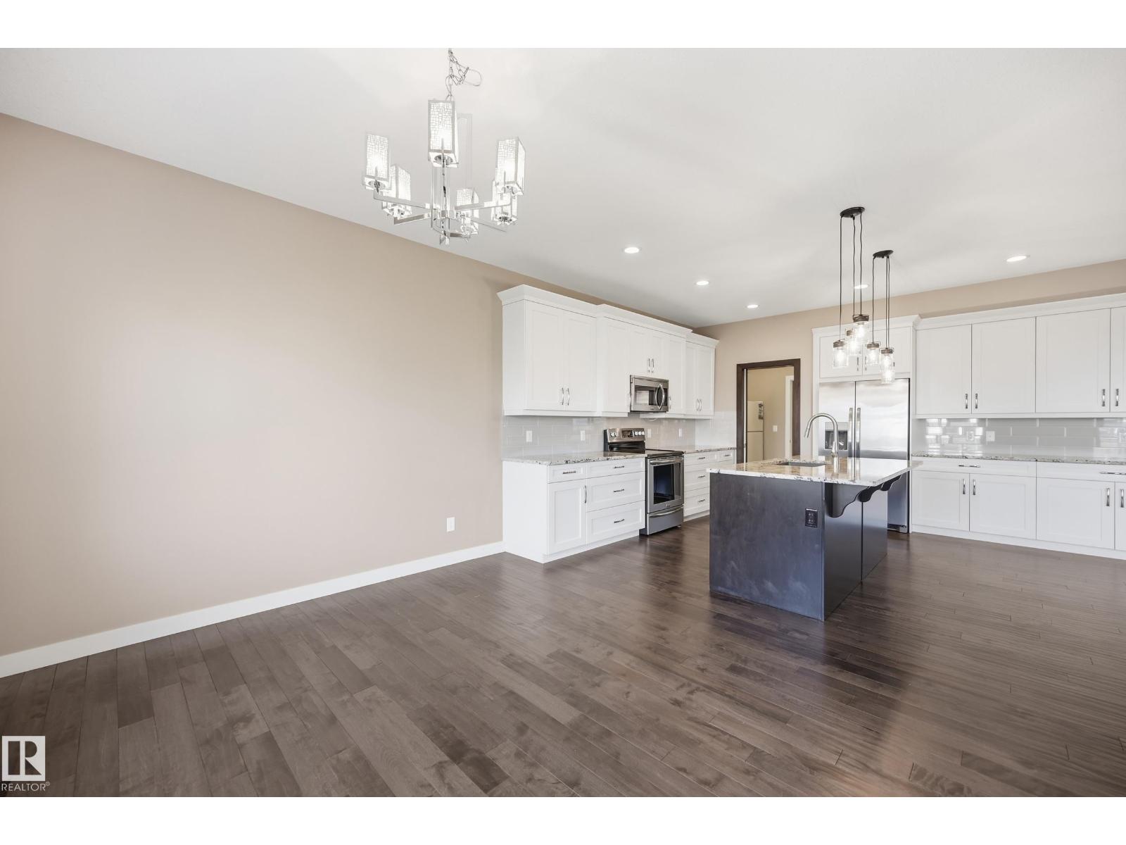 8914 97 Av, Morinville, Alberta  T8R 2N7 - Photo 12 - E4502632