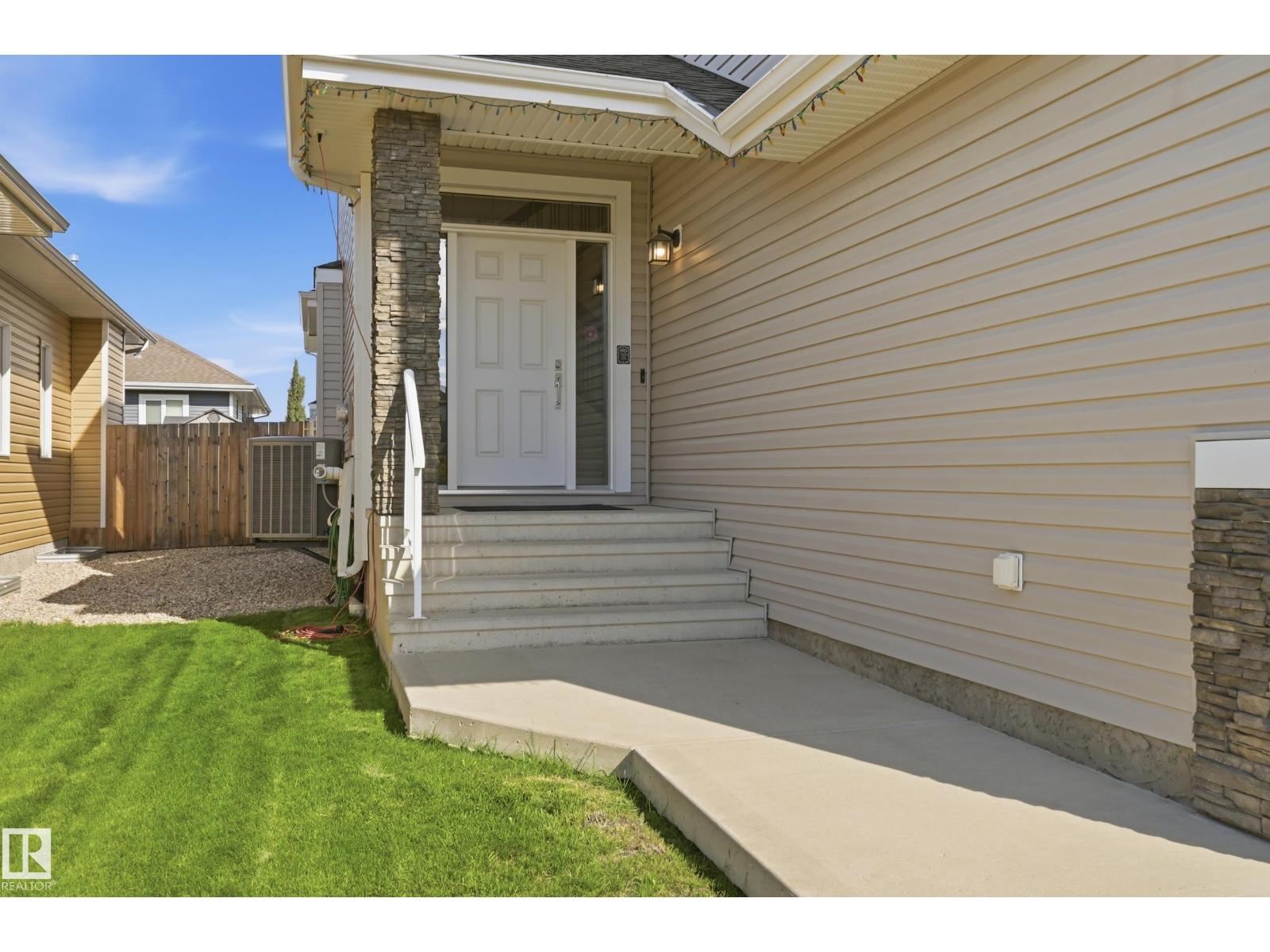 8914 97 Av, Morinville, Alberta  T8R 2N7 - Photo 5 - E4502632