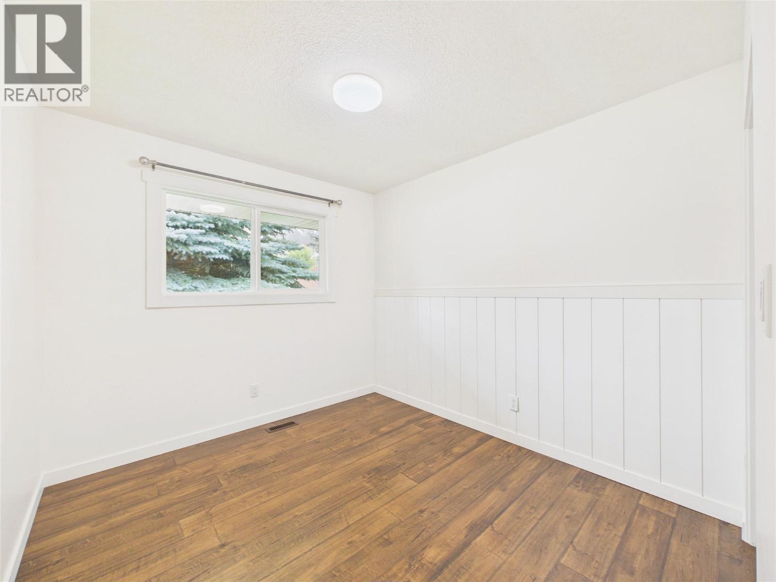 1305 10th Avenue S, Cranbrook, British Columbia  V1C 2N7 - Photo 20 - 10397317