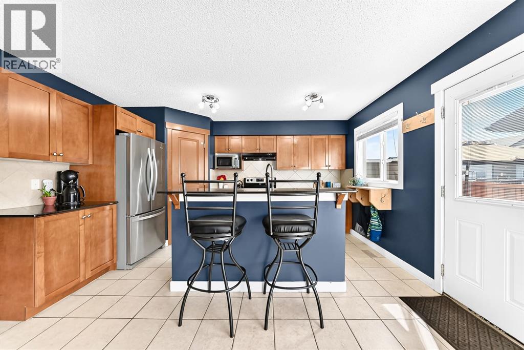 278 Luxstone Way SW, Airdrie, Alberta  T4B 0H7 - Photo 2 - A2330061