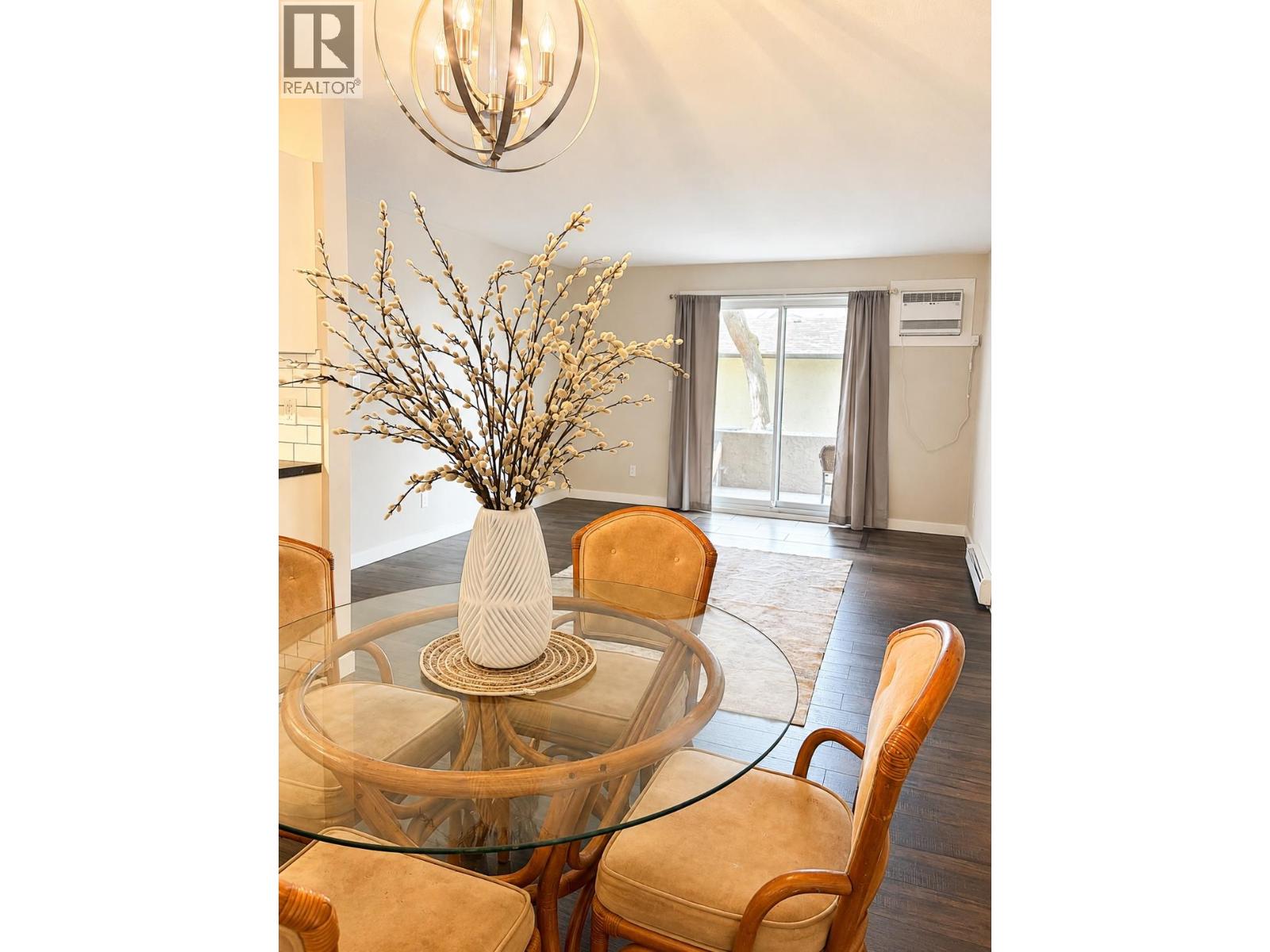 3842 Gordon Drive Unit# 112, Kelowna, British Columbia