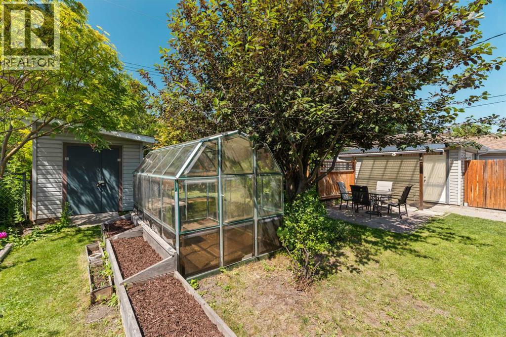 5919 Thornton Road NW, Calgary, Alberta  T2K 3C3 - Photo 39 - A2329511