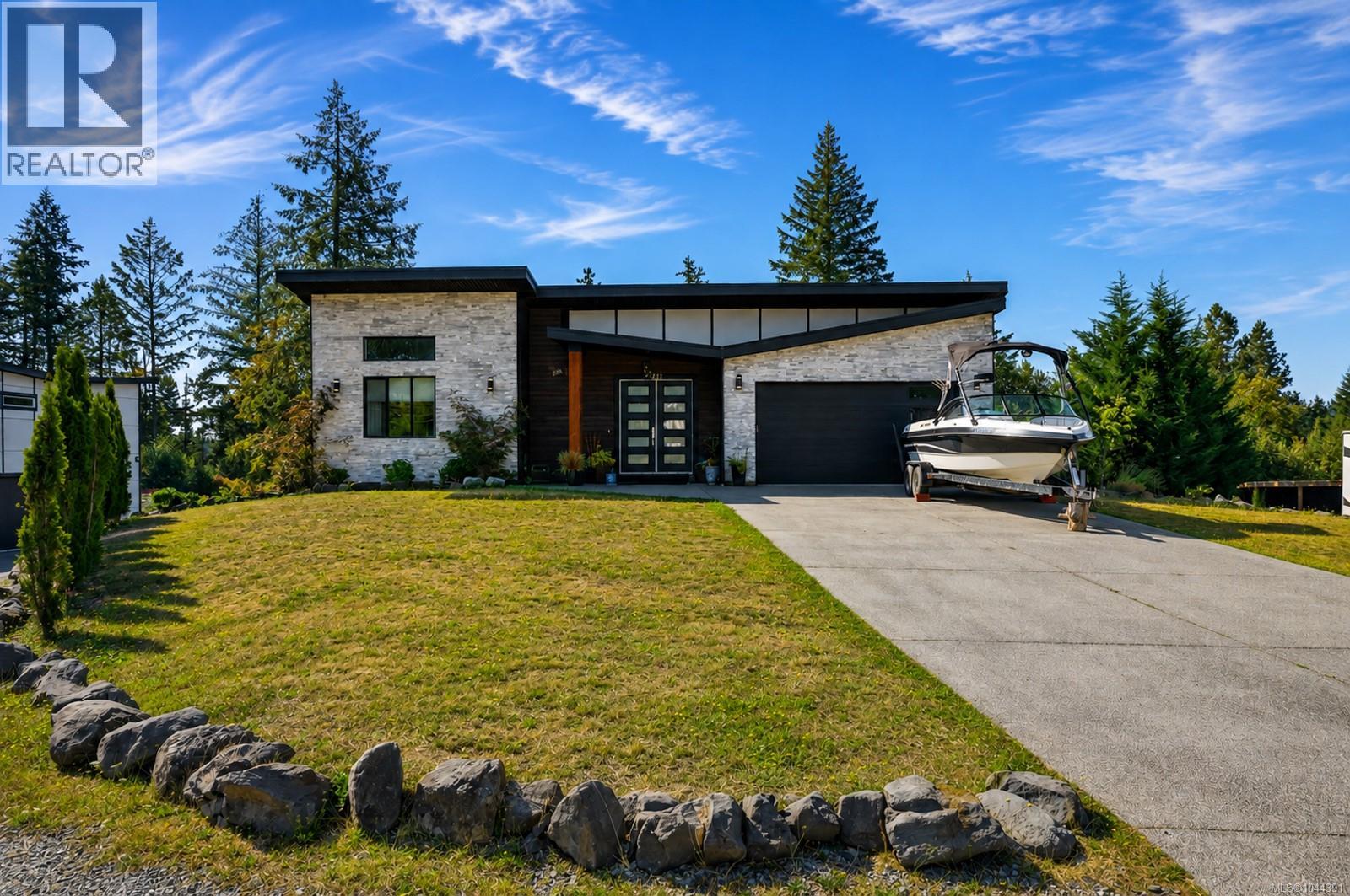 3211 Pinder Pl, Cobble Hill, British Columbia