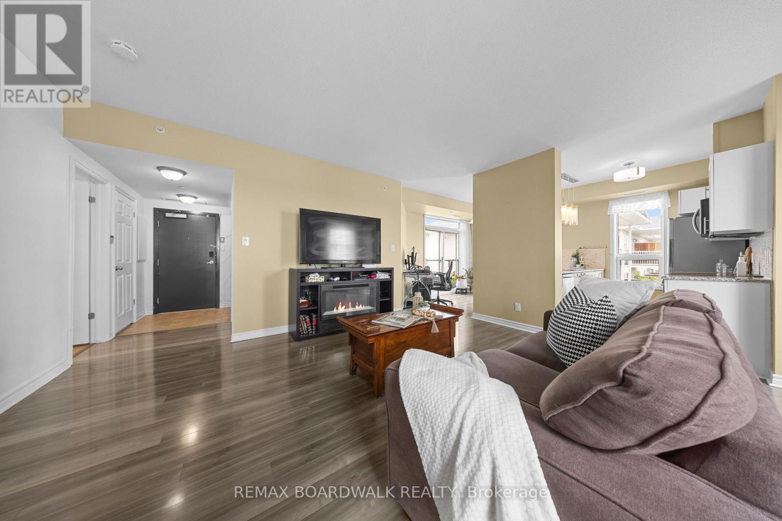 302 - 760 Chapman Mills Drive, Ottawa, Ontario  K2J 3V2 - Photo 4 - X13660444