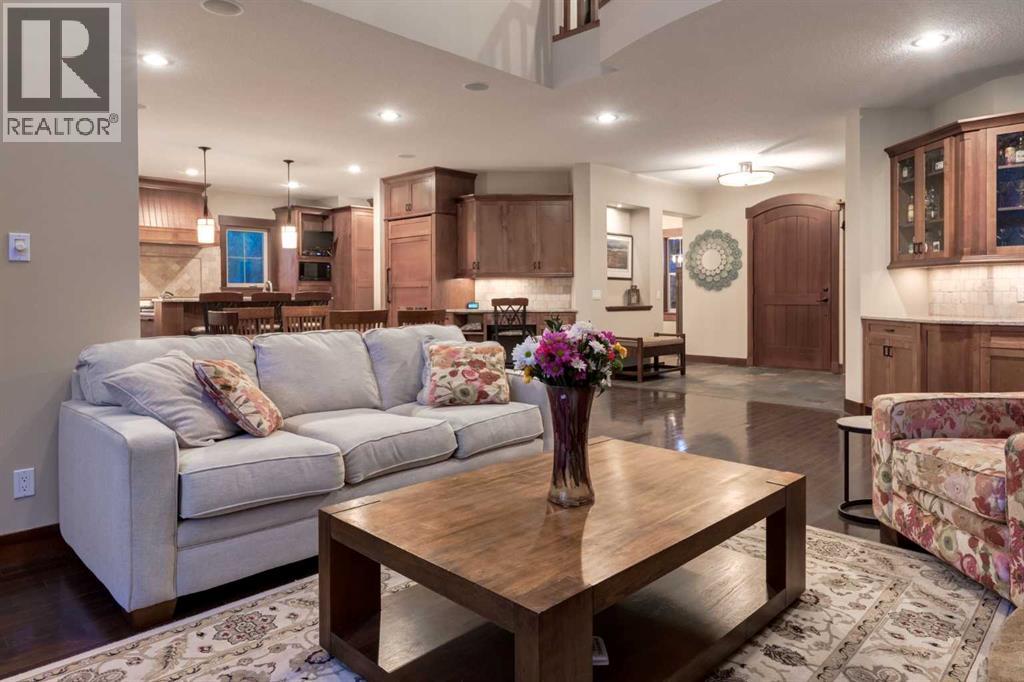 250 Crestridge Place Sw, Calgary, Alberta  T3B 5Z2 - Photo 11 - A2313826