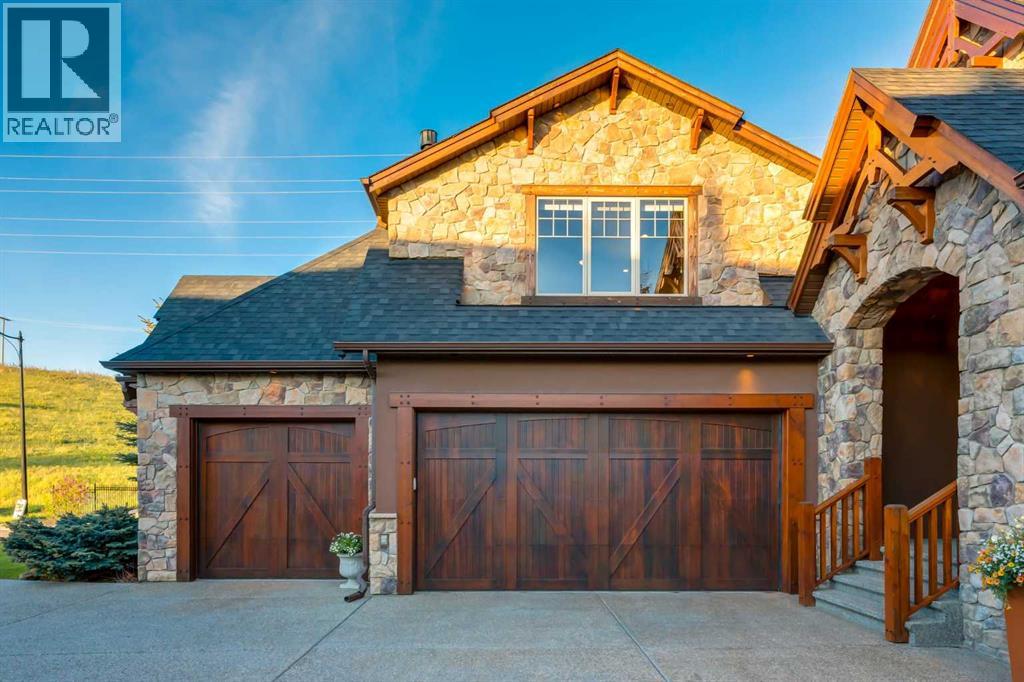 250 Crestridge Place Sw, Calgary, Alberta  T3B 5Z2 - Photo 5 - A2313826