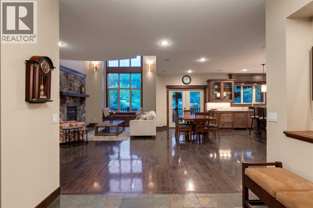 250 Crestridge Place Sw, Calgary, Alberta  T3B 5Z2 - Photo 8 - A2313826
