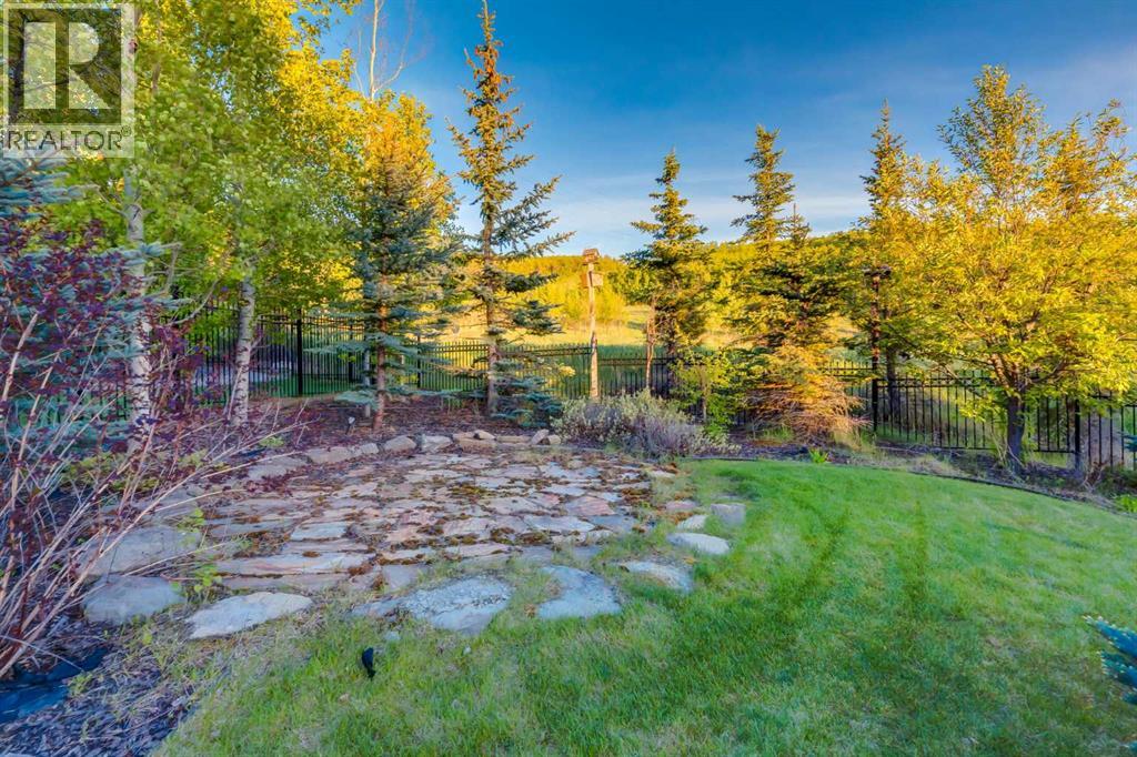 250 Crestridge Place Sw, Calgary, Alberta  T3B 5Z2 - Photo 49 - A2313826