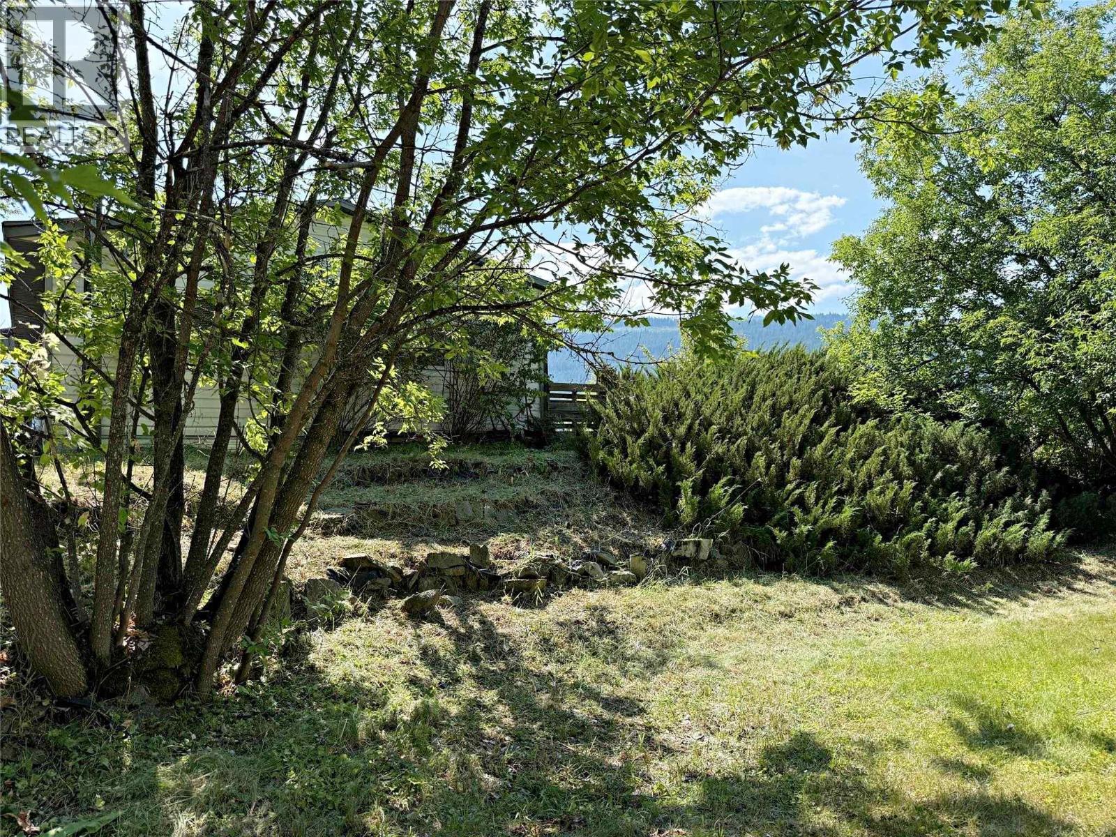 9872 Institute Street, Little Fort, British Columbia  V0E 1C0 - Photo 27 - 10396367