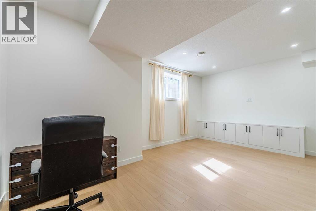 3925 74 Street NW, Calgary, Alberta  T3B 2M5 - Photo 32 - A2315441