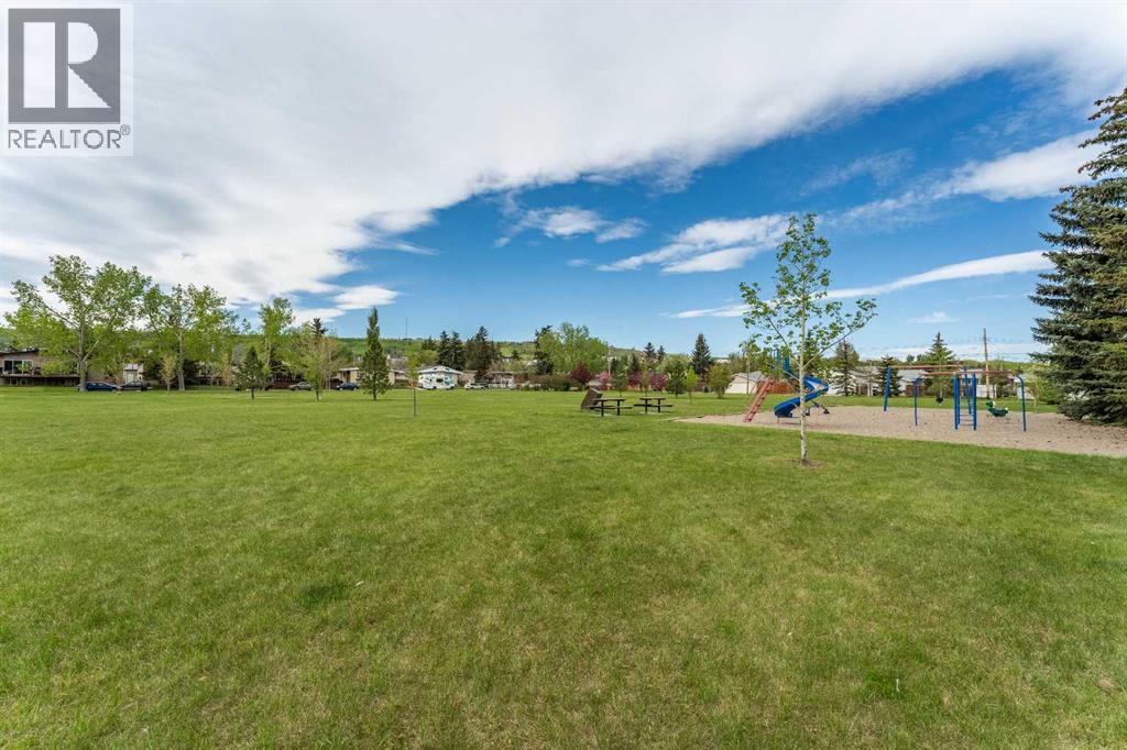 3925 74 Street NW, Calgary, Alberta  T3B 2M5 - Photo 41 - A2315441