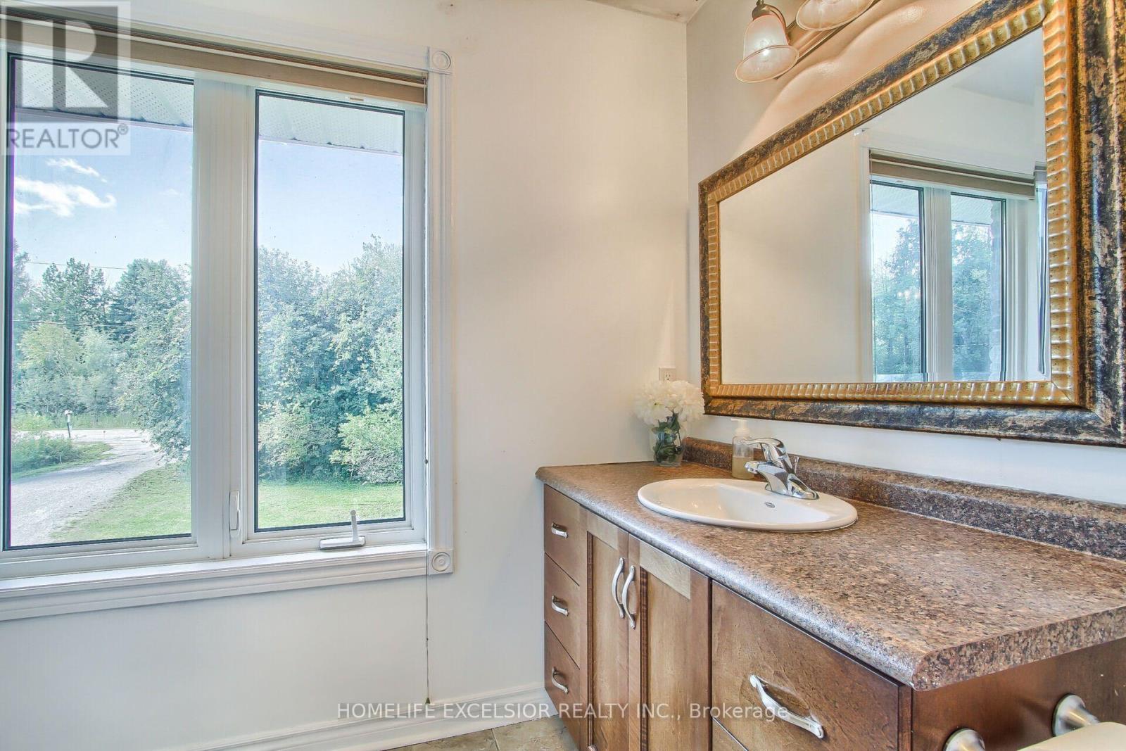 22823 Weirs Side Road, Georgina, Ontario  L0E 1N0 - Photo 24 - N13660450