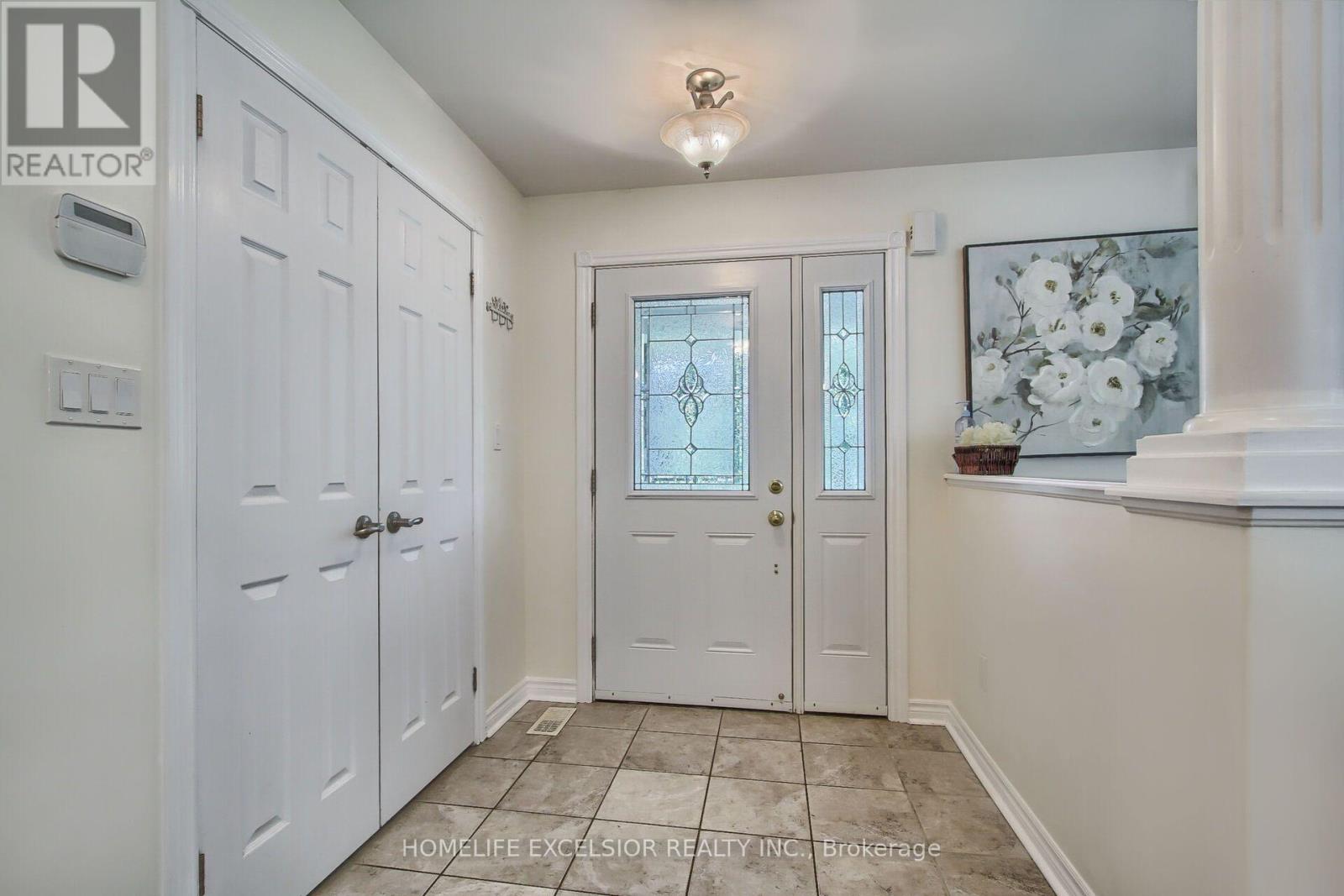 22823 Weirs Side Road, Georgina, Ontario  L0E 1N0 - Photo 5 - N13660450
